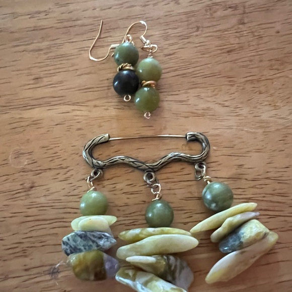 Handmade Green Marble from Ireland.  These are made with bronze material. - Picture 2 of 2